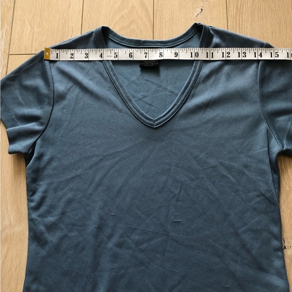 Nike Dri-Fit Logo Embroidered V Neck T Shirt in Grey Blue Size XS - Picture 2 of 11